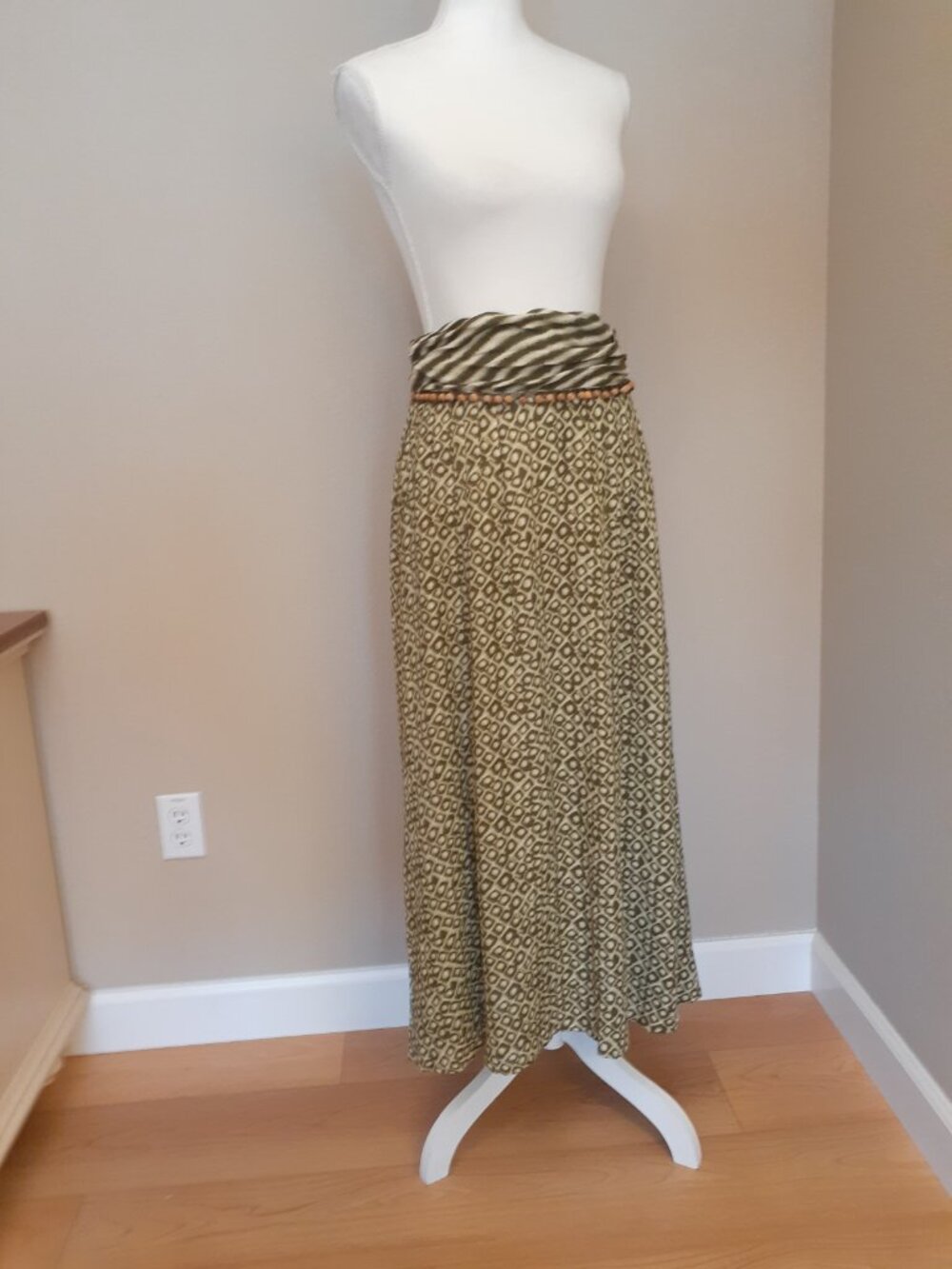 Chaus Vintage Maxi Skirt